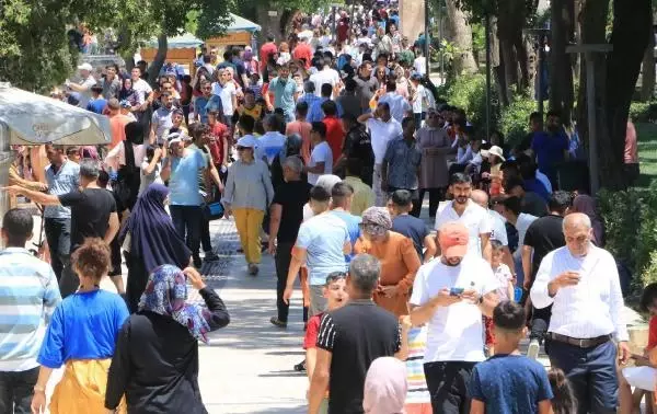 BALIKLIGÖL'E ZİYARETÇİ AKINI