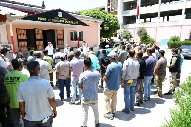Başkan Bozdoğan belediye personeli ile bayramlaştı