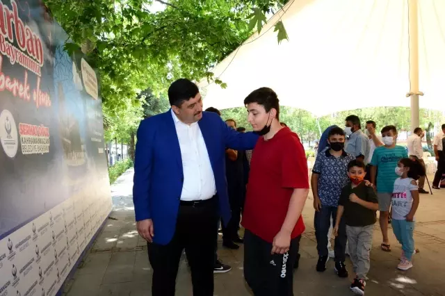 Başkan Oğuz vatandaşların bayramını kutladı