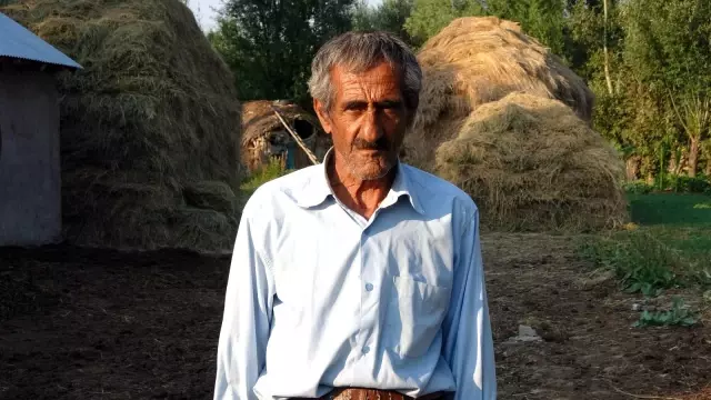 Bataklığa saplanan ineği hayatını değiştirdi