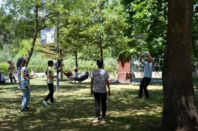 Bayramın ikinci gününde piknik alanları doldu