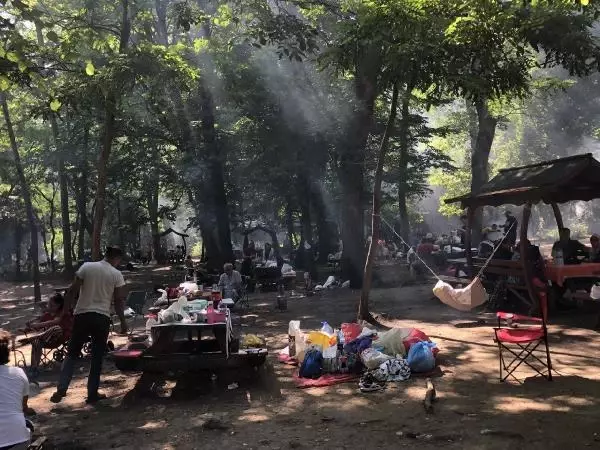 BELGRAD ORMANI'NDA KURBAN BAYRAMI YOĞUNLUĞU