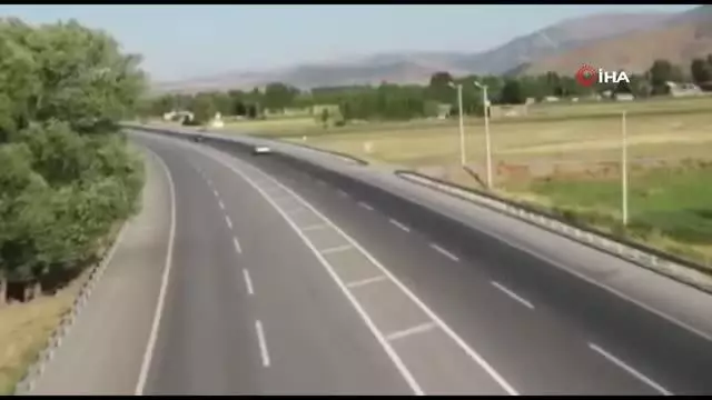 Bitlis'te Jandarma Ekiplerince Havadan Trafik Kontrolü Yapıldı