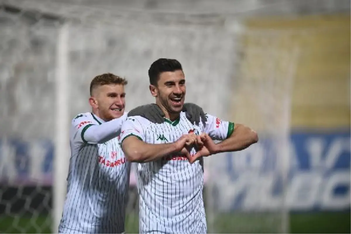 Bursaspor, Onur Atasayar ile 2 yıllığına anlaştı