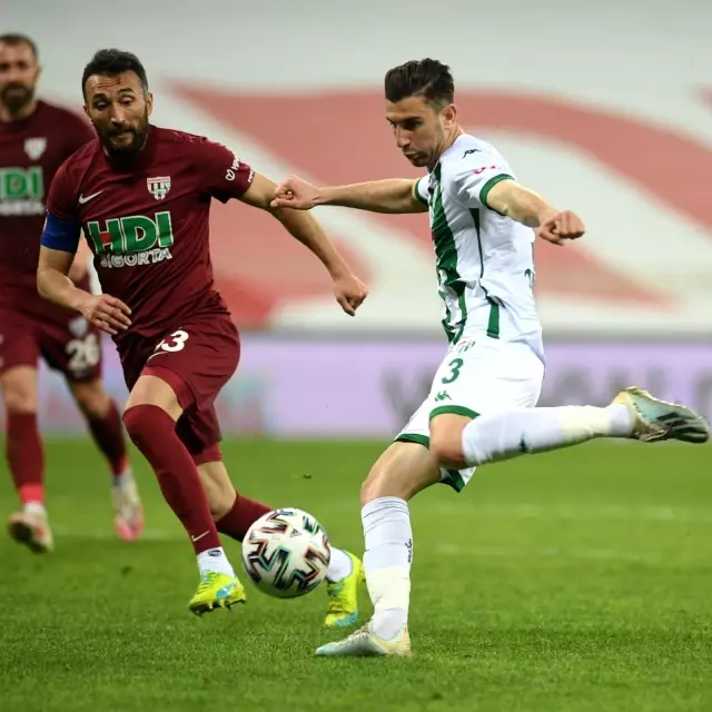 Bursaspor, Onur Atasayar'la yeniden anlaşmaya vardı