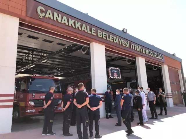 Çanakkale Valisi İlhami Aktaş'ın bayram ziyaretleri