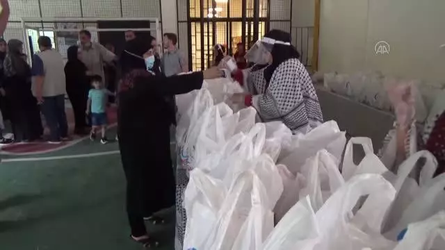 Cansuyu Derneği, Filistin mülteci kamplarındaki 20 bin aileye kurban eti dağıttı
