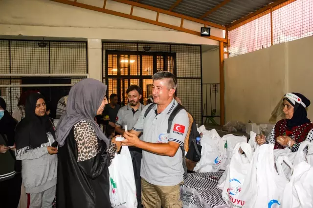 Cansuyu Derneği, Filistin mülteci kamplarındaki 20 bin aileye kurban eti dağıttı