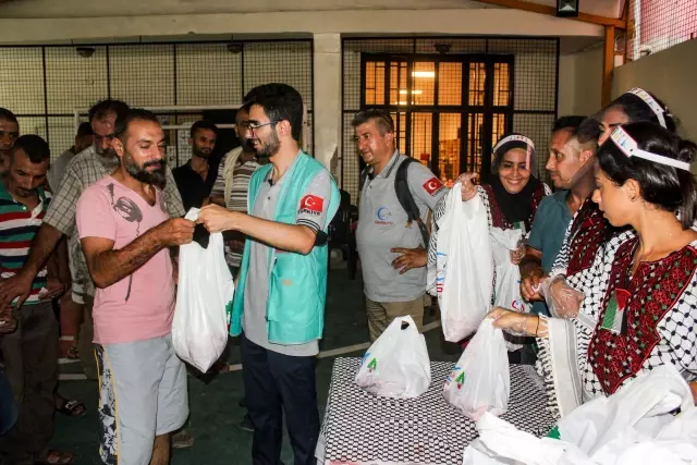 Cansuyu Derneği, Filistin mülteci kamplarındaki 20 bin aileye kurban eti dağıttı