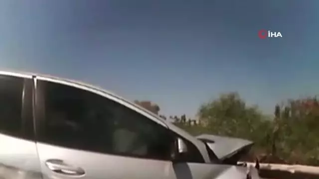 Çeşme Otoyolu'ndaki zincirleme kaza kamerada