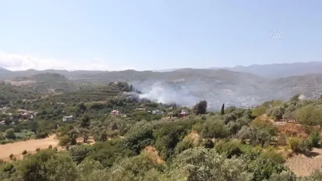 Defne'de bahçe yangını Defne'de bahçe yangını