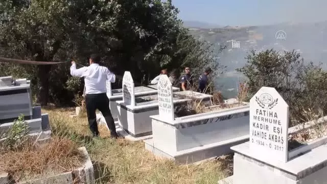 Defne'de bahçe yangını
