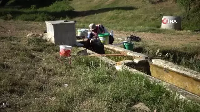 Doğa dostu emekli astsubay kendini eskimiş köy çeşmelerine adadı