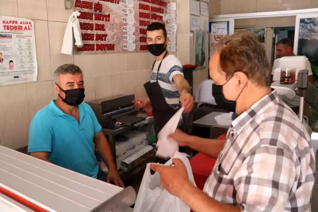 Edirne'deki kasaplarda yoğun mesai Edirne'deki kasaplarda yoğun mesai