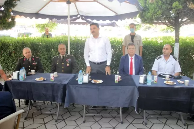 Edremit'te resmi bayramlaşma yapıldı