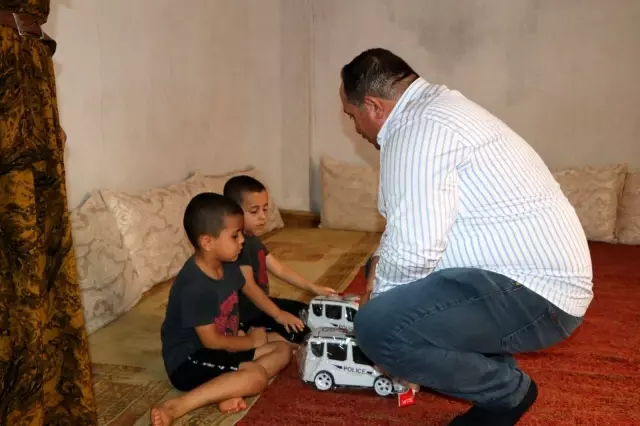Ekinci bayramı vatandaşlarla geçirdi