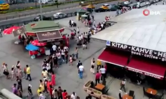 Eminönü'nde Adalar seferlerinde yoğunluk Eminönü'nde Adalar seferlerinde yoğunluk