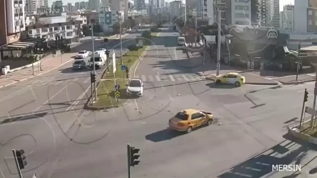 Emniyet meydana gelebilecek trafik kazalarına dikkati çekmek için video yayımladı