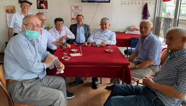 Espiye Belediye Başkanı Karadere esnafla bayramlaştı Espiye Belediye Başkanı Karadere esnafla bayramlaştı