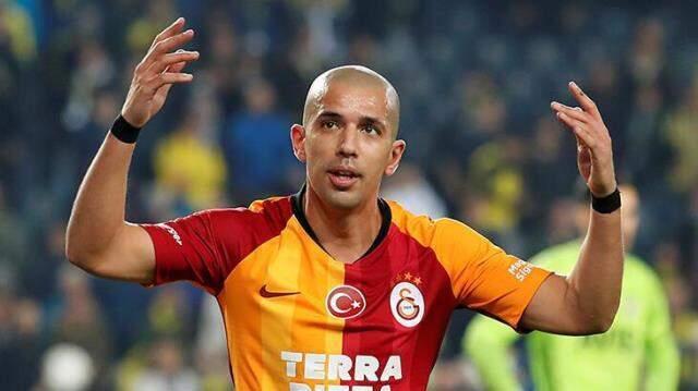 Galatasaray'da bütçenin yüzde 48'ini kaplayan 4 futbolcuyla ayrılık görüşmesi yapıldı Galatasaray'da bütçenin yüzde 48'ini kaplayan 4 futbolcuyla ayrılık görüşmesi yapıldı