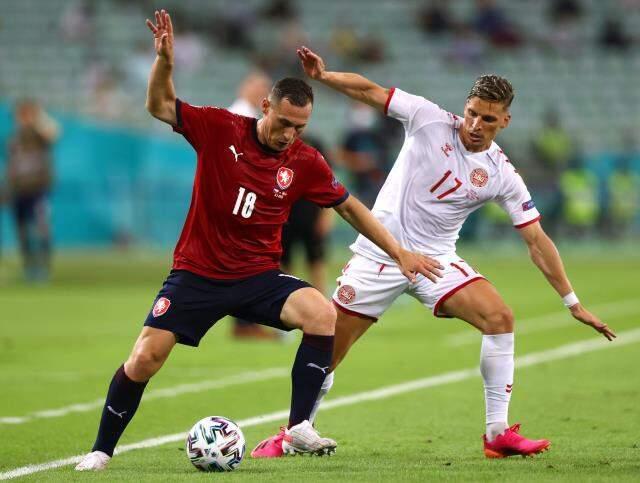 Galatasaray, Jens Stryger Larsen transferini 4 milyon euroya bitirdi Galatasaray, Jens Stryger Larsen transferini 4 milyon euroya bitirdi