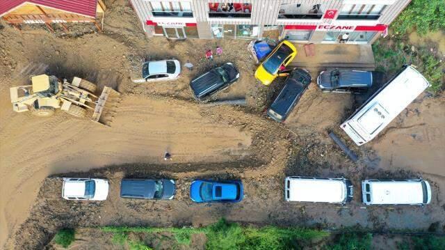 Geçen hafta sel felaketinin yaşandığı Rize'ye Meteoroloji'den heyelan uyarısı Geçen hafta sel felaketinin yaşandığı Rize'ye Meteoroloji'den heyelan uyarısı