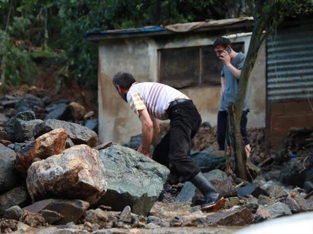 Geçen hafta sel felaketinin yaşandığı Rize'ye Meteoroloji'den heyelan uyarısı