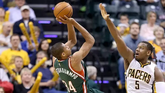Giannis Antetokounmpo: Atina'nın sokaklarında saat satmaktan NBA'in zirvesine bir göçmen çocuğunun bitmeyen rüyası