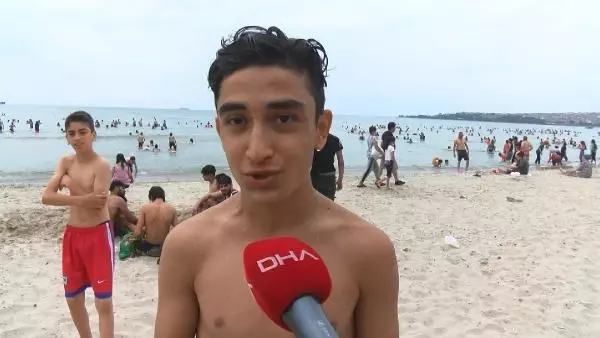 KÜÇÜKÇEKMECE MENEKŞE PLAJI'NDA BAYRAM YOĞUNLUĞU