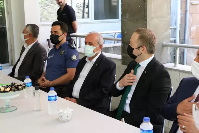 Hizan'da bayramlaşma töreni Hizan'da bayramlaşma töreni