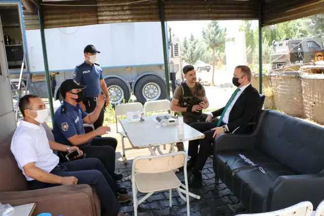 Hizan Kaymakamı Yelek'ten bayram ziyaretleri