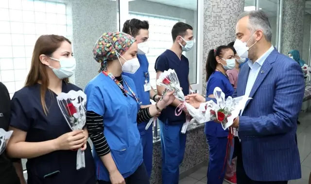 Başkan Yılmaz'dan hastane ve huzurevi bayram ziyareti