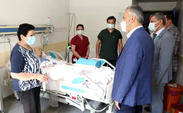 Başkan Yılmaz'dan hastane ve huzurevi bayram ziyareti