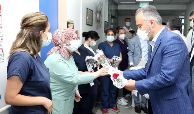 Başkan Yılmaz'dan hastane ve huzurevi bayram ziyareti
