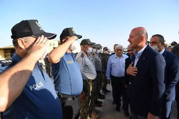 Son dakika... İçişleri Bakanı Süleyman Soylu Afrin'de incelemelerde bulundu (2)- Yeniden