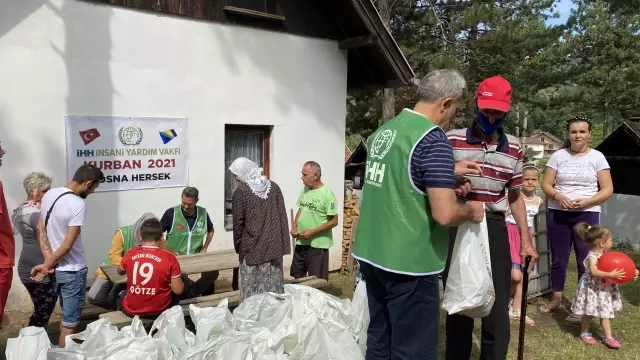 İHH, Bosna Hersek genelinde 7 bin kişiye kurban eti ulaştıracak