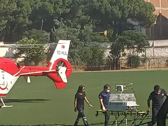Ambulans helikopter yeni doğan bebek için havalandı