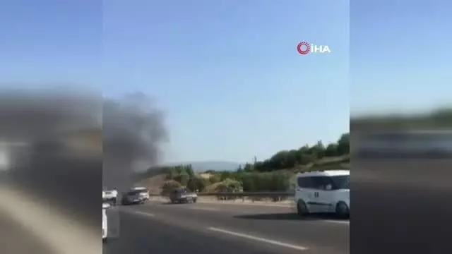 İzmir'de yolcu otobüsü alev alev yandı