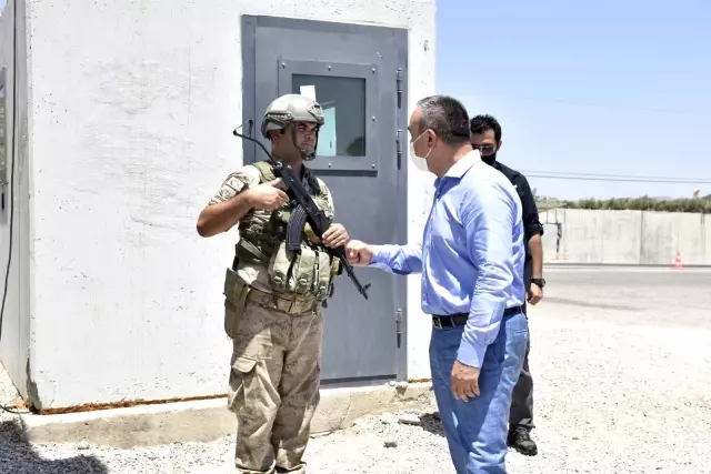 Son dakika haber! Jandarma ile poliste bayramlaşma töreni