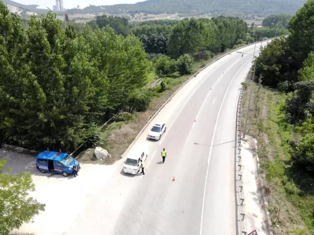 Jandarmadan drone ile trafik denetimi