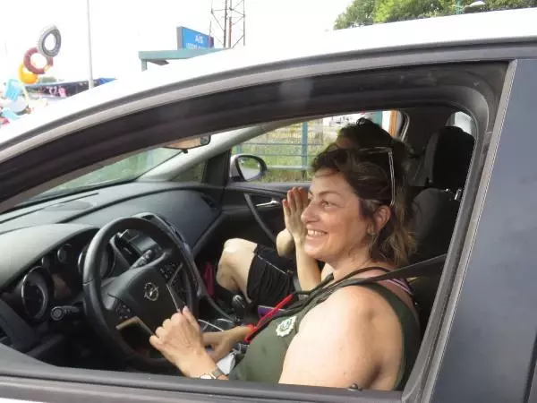 JANDARMADAN KOLONYA VE ÇİKOLATALI TRAFİK DENETİMİ