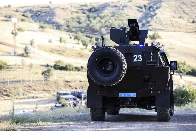 Kaçan kurbanlığı yakalamaya çalışırken kaybolan genci arama çalışmaları sürdü