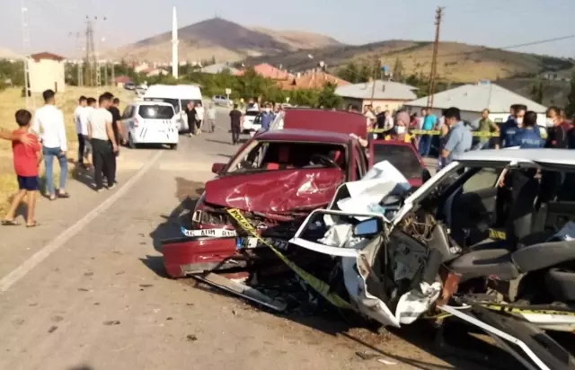 Son dakika haber: Kahramanmaraş'ta iki otomobil çarpıştı: 1 ölü, 6 yaralı Son dakika haber: Kahramanmaraş'ta iki otomobil çarpıştı: 1 ölü, 6 yaralı
