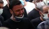 Kardeşini toprağa veren Alişan, paylaştığı fotoğrafın altına yazdığı yazıyla yürekleri paramparça etti Kardeşini toprağa veren Alişan, paylaştığı fotoğrafın altına yazdığı yazıyla yürekleri paramparça etti