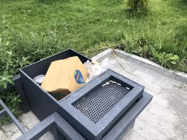 Kars Bedesten bölgesinden çöpler alınmıyor