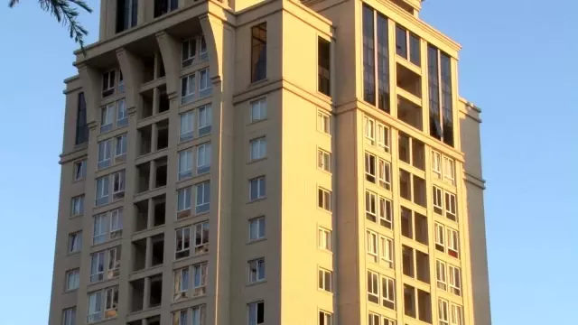 Kartal'da lüks siteyi kurşun yağmuruna tuttular