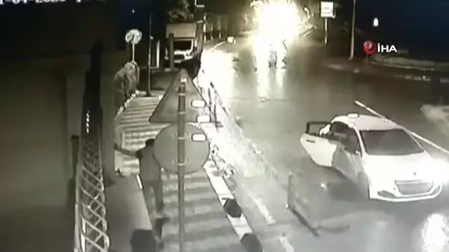 Kartal'da mafya dehşeti kamerada: Lüks siteyi kurşun yağmuruna tuttular