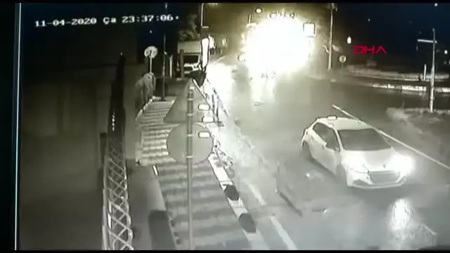 Son dakika haber! KARTAL'DA SİTEYİ KURŞUN YAĞMURUNA TUTANLAR KAMERADA