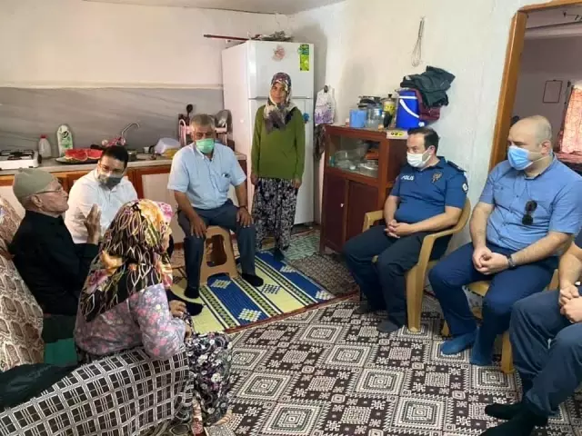 Son dakika haber... Kaymakam Göktaş'tan şehit ailesine bayram ziyareti