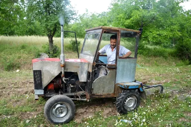 Kendi traktörünü yaptı, hedefinde kepçe var